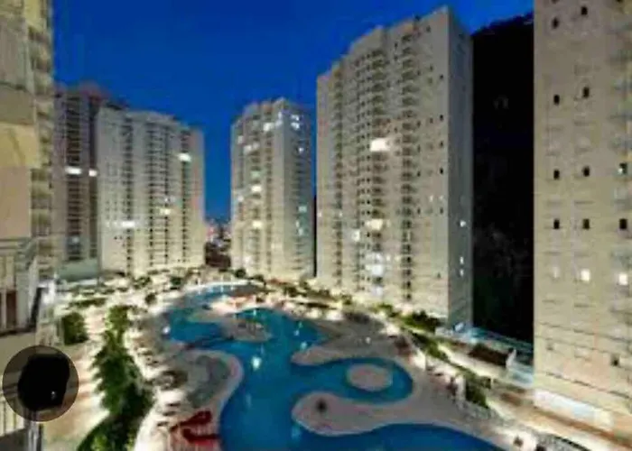 Santos, 2Qts, Sacada .Prox. A Praia